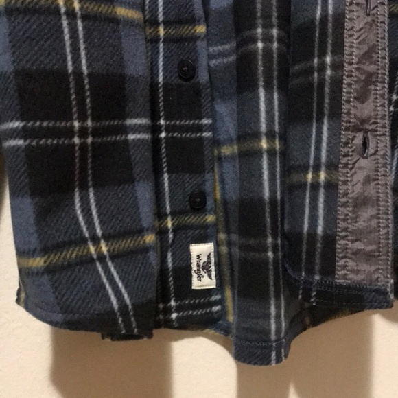 Flannel - Picture 3 of 4